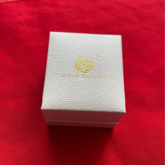 Engagement Set of Rings Sterling Silver size 9 - Picture 5 of 6